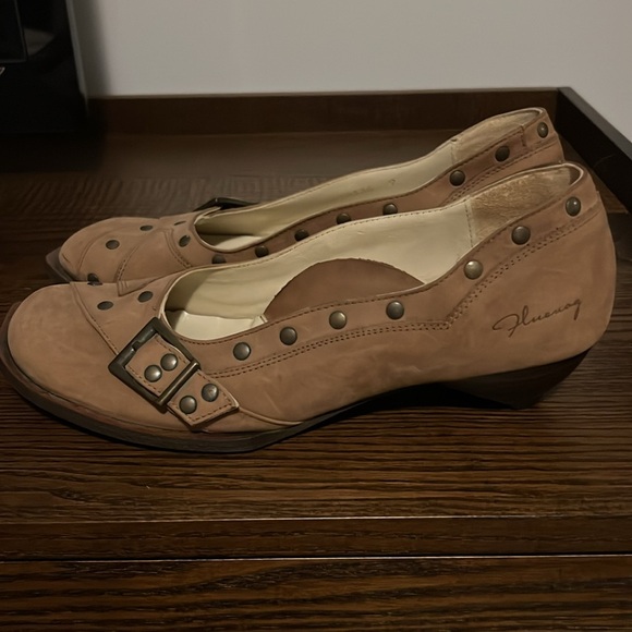 John Fluevog Beige Loafers with Studded Buckle - Picture 5 of 5